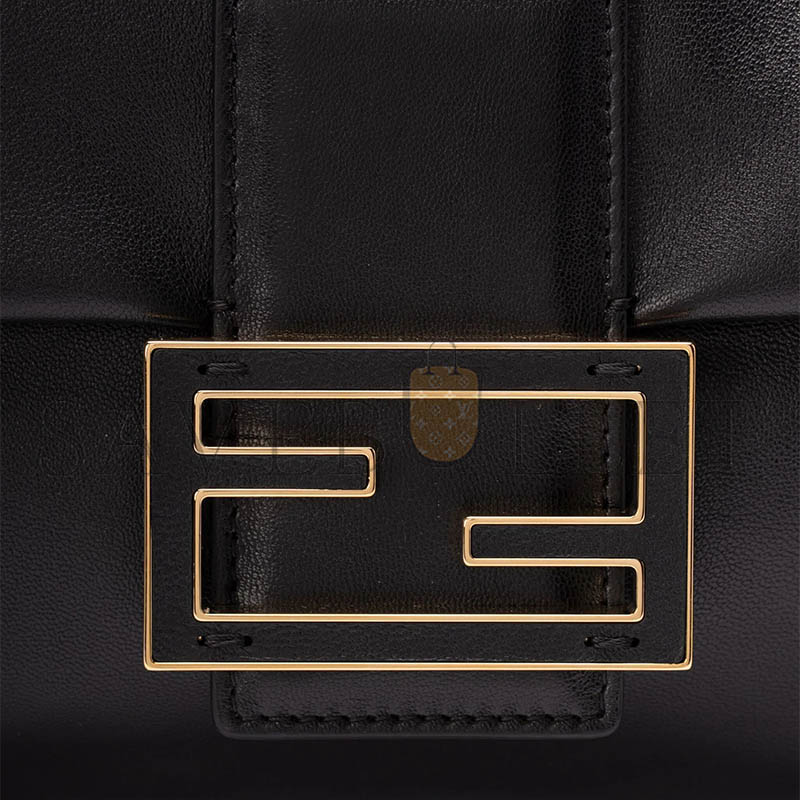 F**di mamma baguette medium bag (26.5*18*8.5cm)